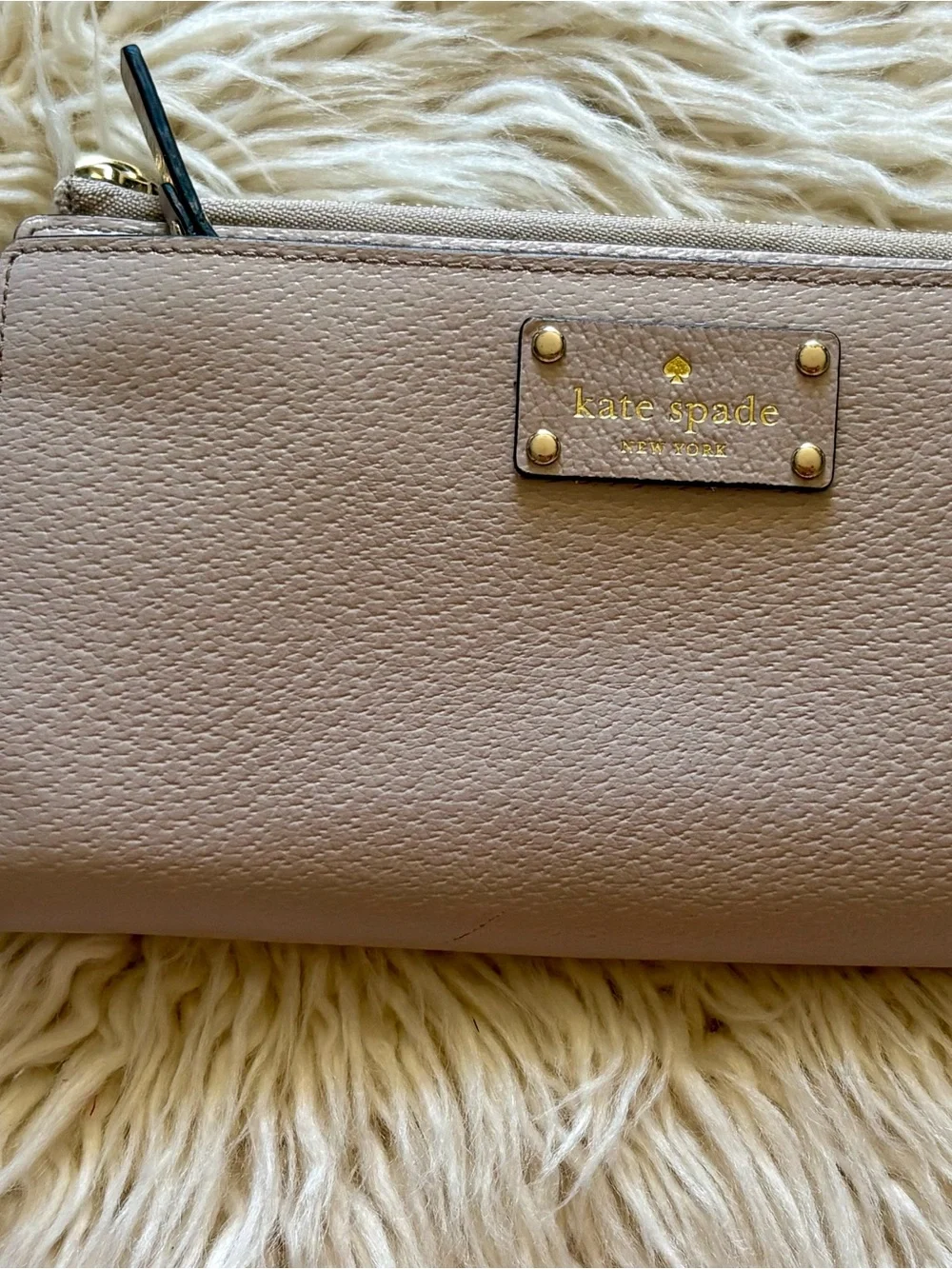 Kate Spade Layton Wellesley Grand Street Zip Wristlet Wallet Mousse Frosting EUC